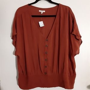 MAURICES Vneck Top